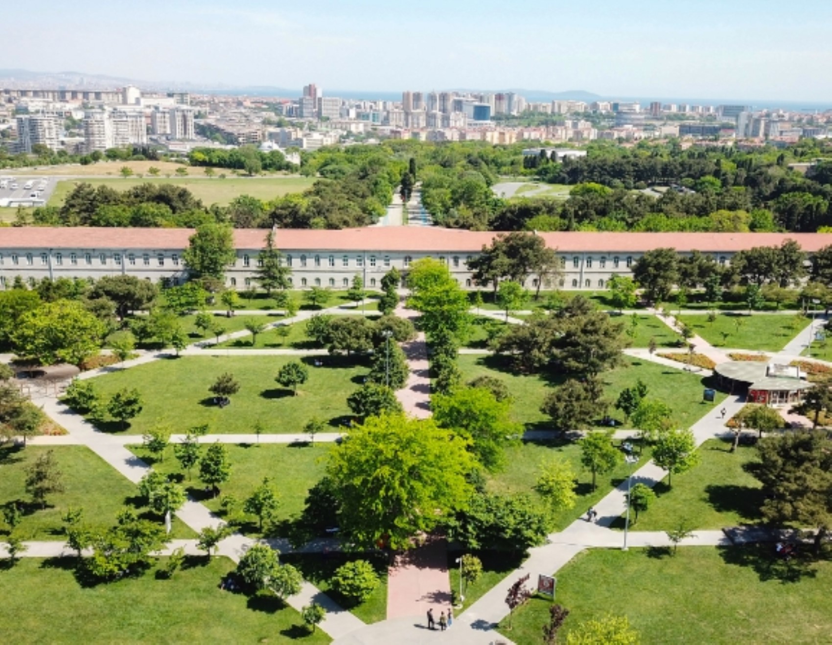 Üniversite adayları için tercih dönemi devam ediyor... Öğrencilerin en çok memnun olduğu üniversiteler belli oldu