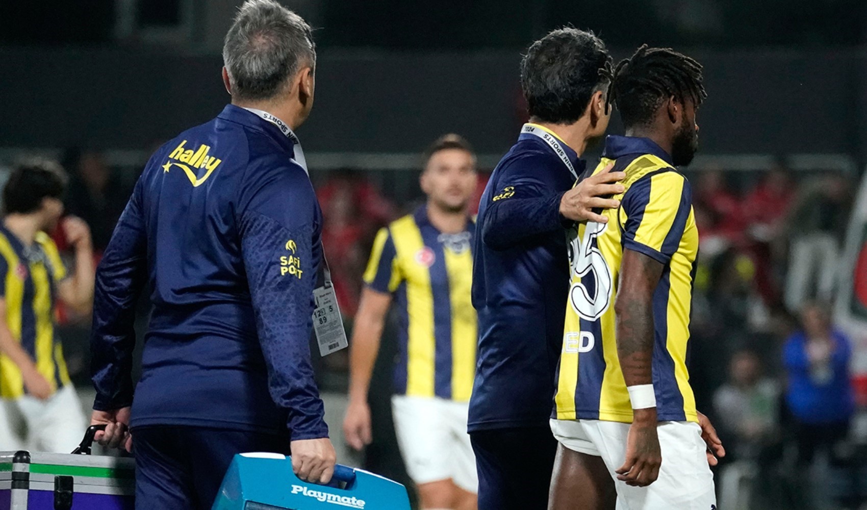 Lugano maçında sakatlanmıştı: Mourinho'dan Fred açıklaması