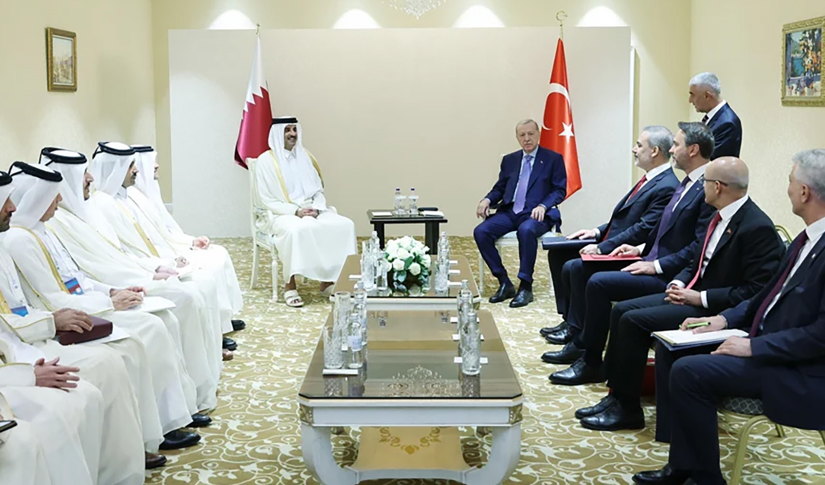 Erdoğan ha incontrato l'Emiro del Qatar Hamad Al Thani