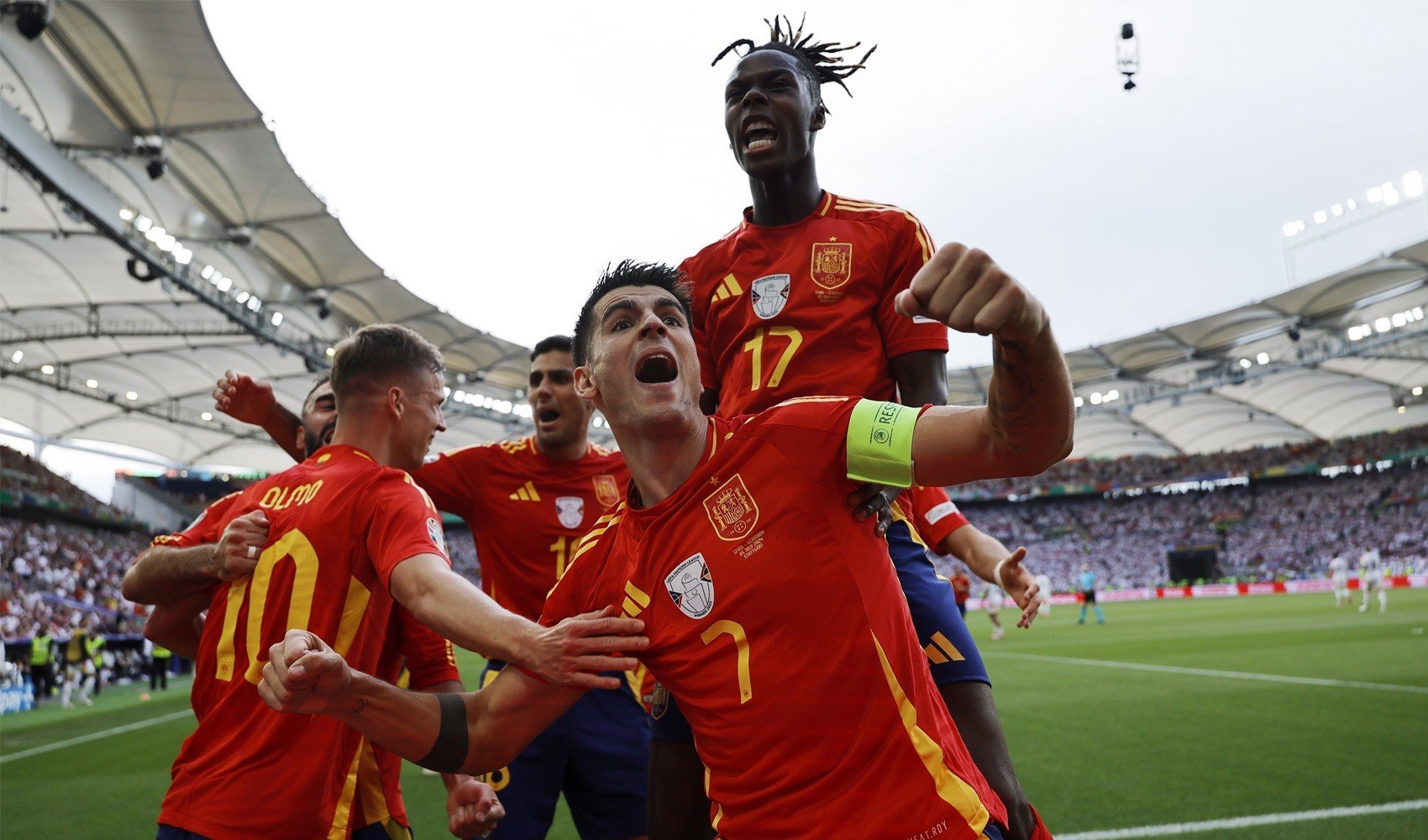 İspanya EURO 2024'ün ev sahibi Almanya'yı eleyerek ilk yarı finalist oldu