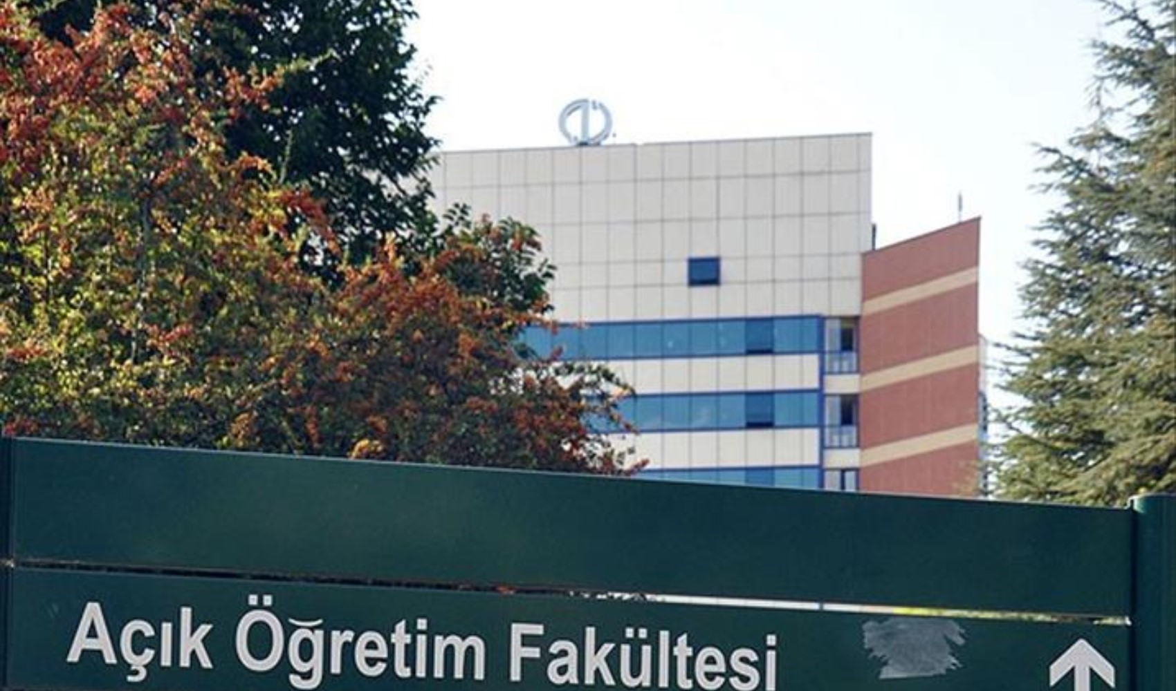 AÖF ücretlerine yüzde 70'e varan zam yapıldı