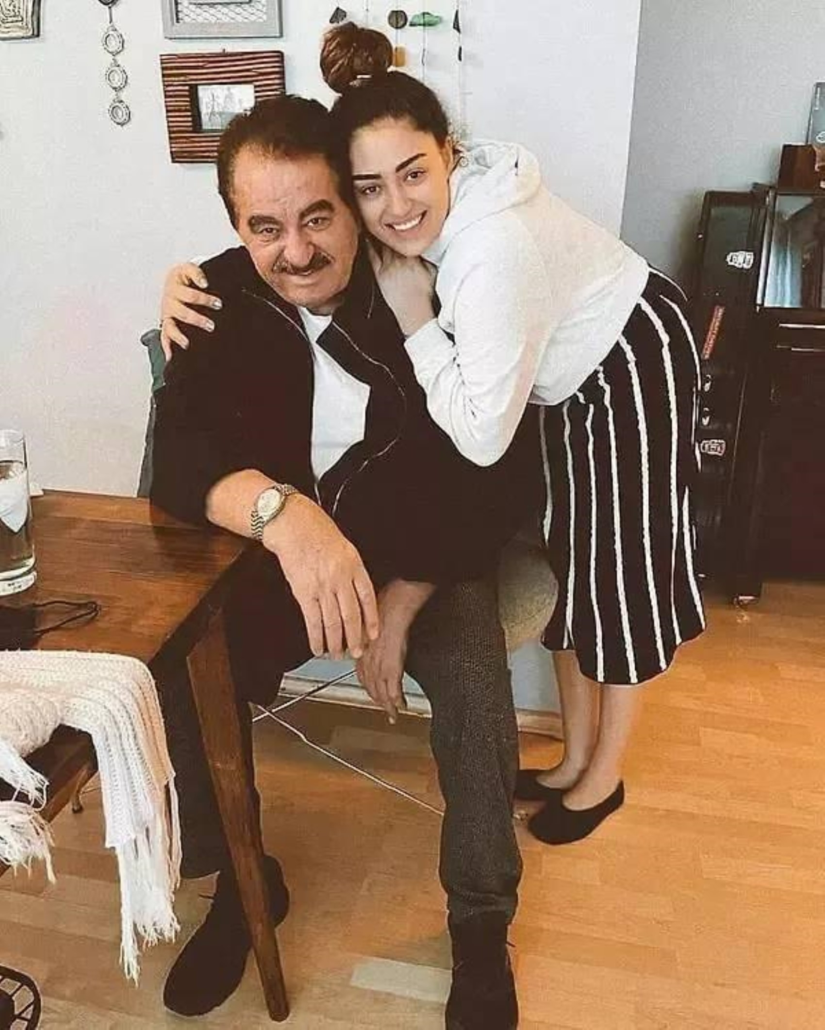 İbrahim Tatlıses ve kızı Dilan Çıtak arasındaki kavga büyüyor: Evimi bastı, bana kumanda fırlattı