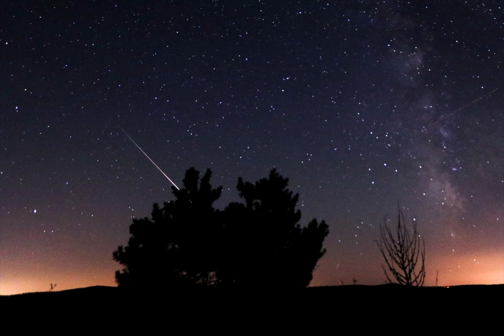 Yurdun dört bir yanından meteor yağmuru fotoğrafları: Yüzlerce kişi gökyüzünü izledi