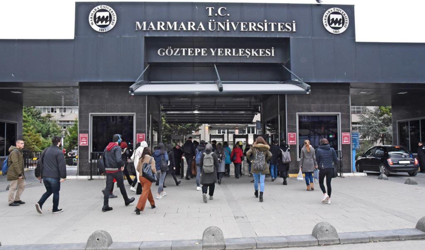 Marmara Üniversitesi Recep Tayyip Erdoğan Külliyesi'ne taşındı: Öğrenciler tepkili