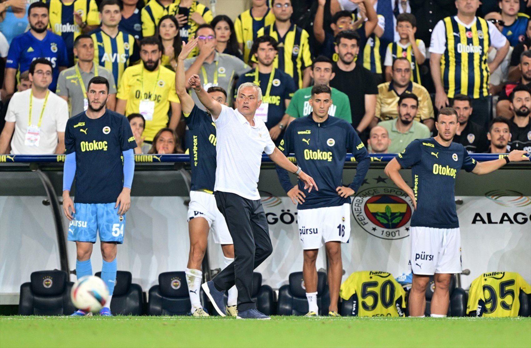 Fenerbahçe UEFA Avrupa Ligi'nde kimlerle karşılaşacak? İşte yeni sistem...