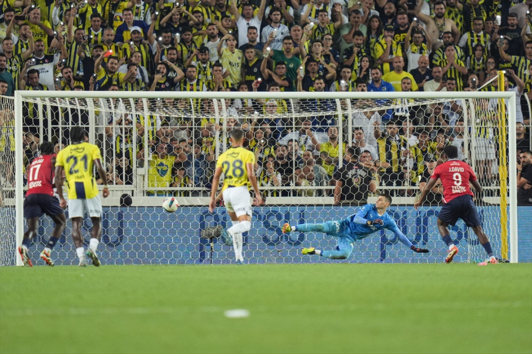 Fenerbahçe UEFA Avrupa Ligi'nde kimlerle karşılaşacak? İşte yeni sistem...