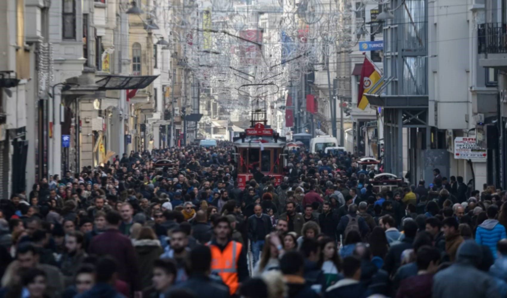 Uluslararası Çalışma Örgütü'nden karamsar rapor: 64,9 milyon genç işsiz, 5 kişiden biri ne okuyor ne de çalışıyor