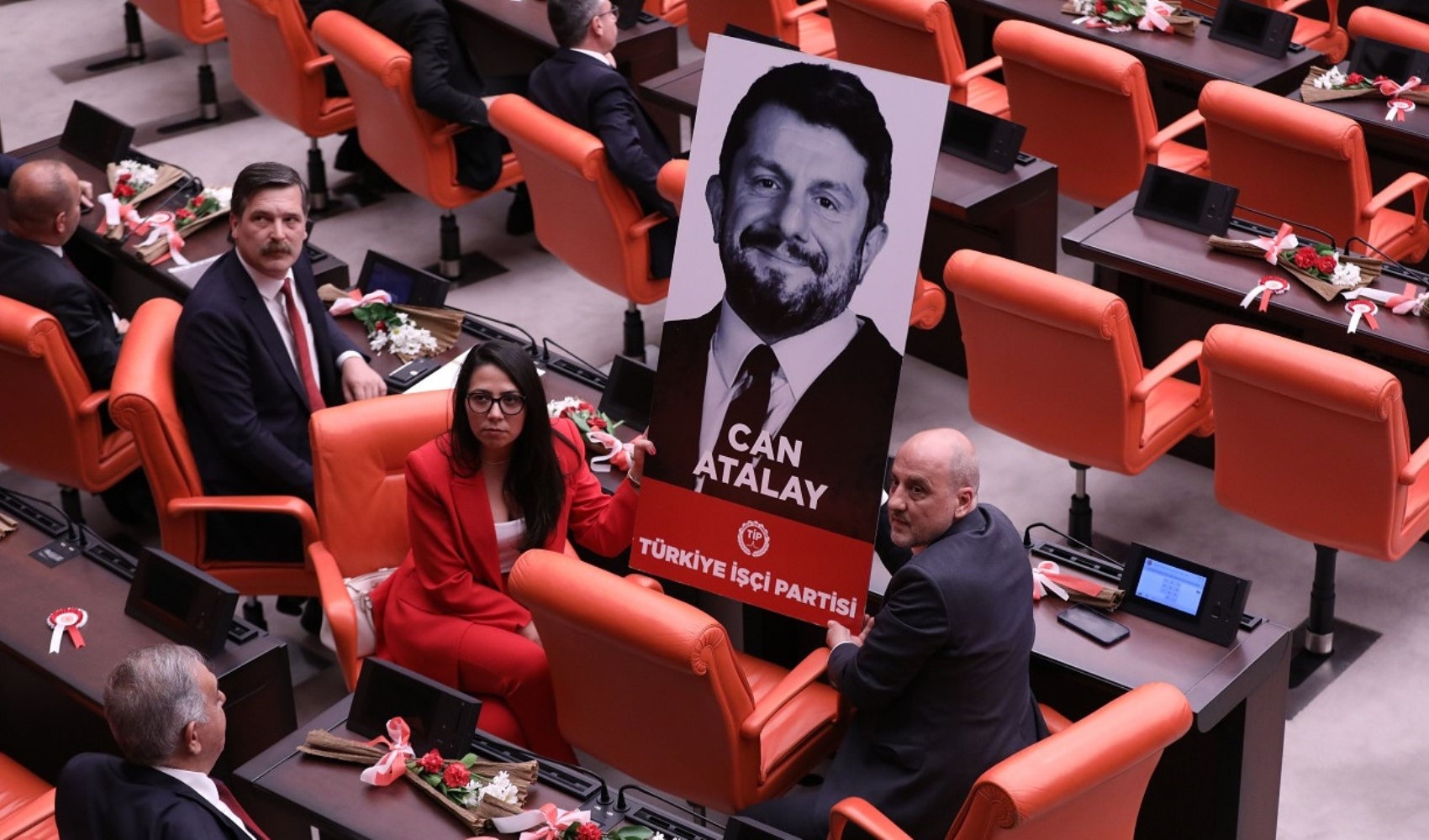 Can Atalay, Ahmet Şık'a yapılan saldırıyı izlerken yayın kesildi