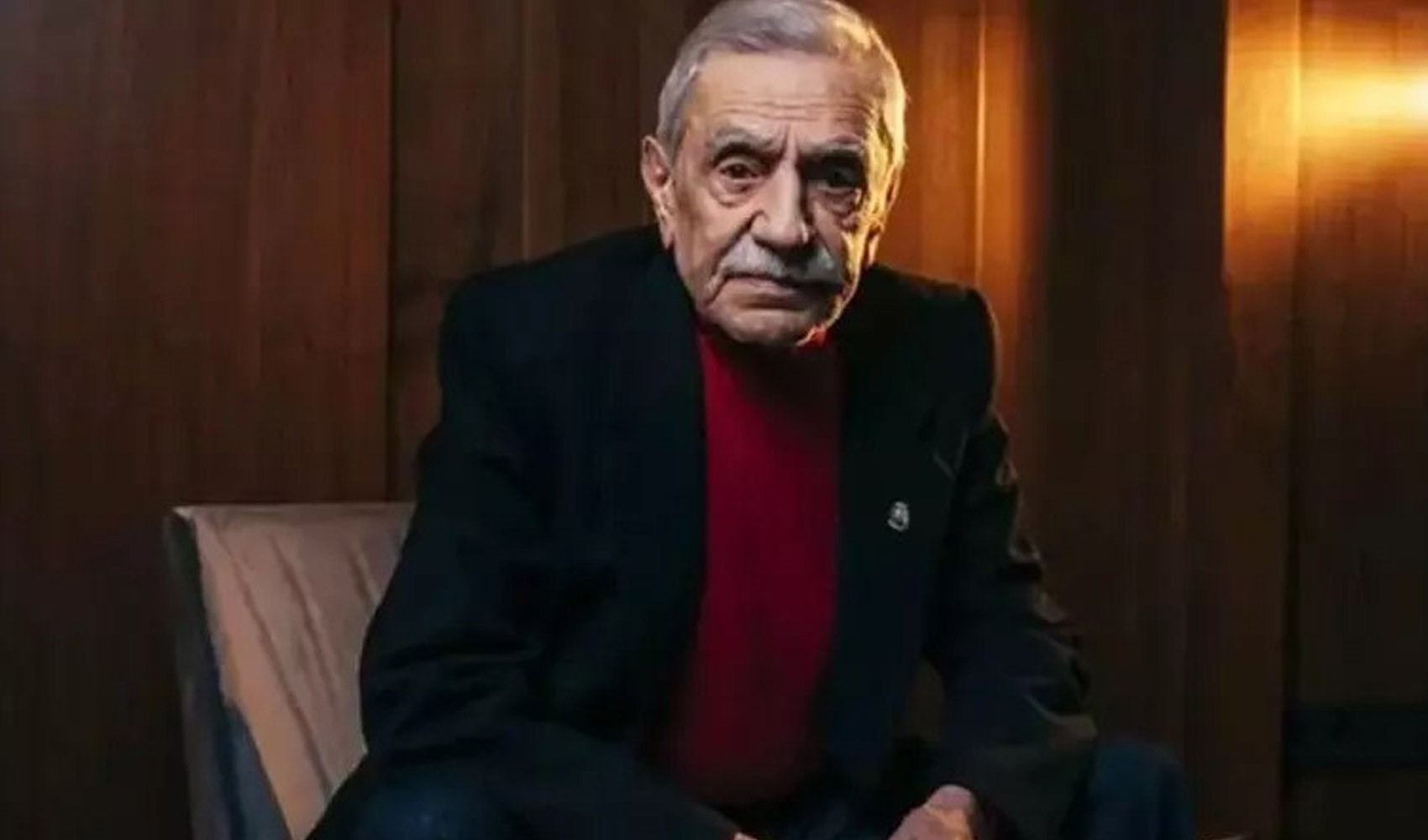 Aydemir Akbaş hayatını kaybetti