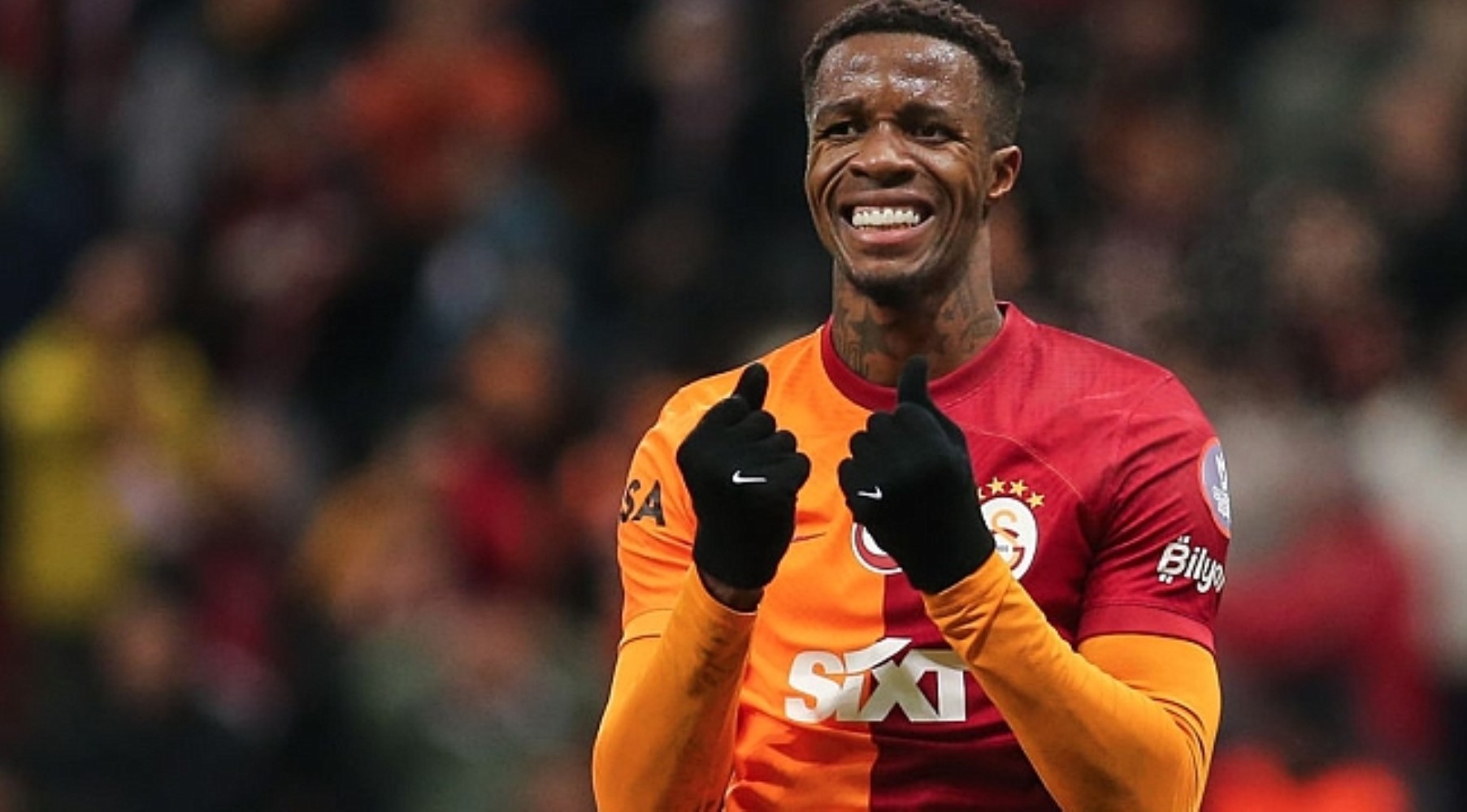 Zaha'dan Galatasaray taraftarını kızdıracak sözler: Yüzüme meşale attılar