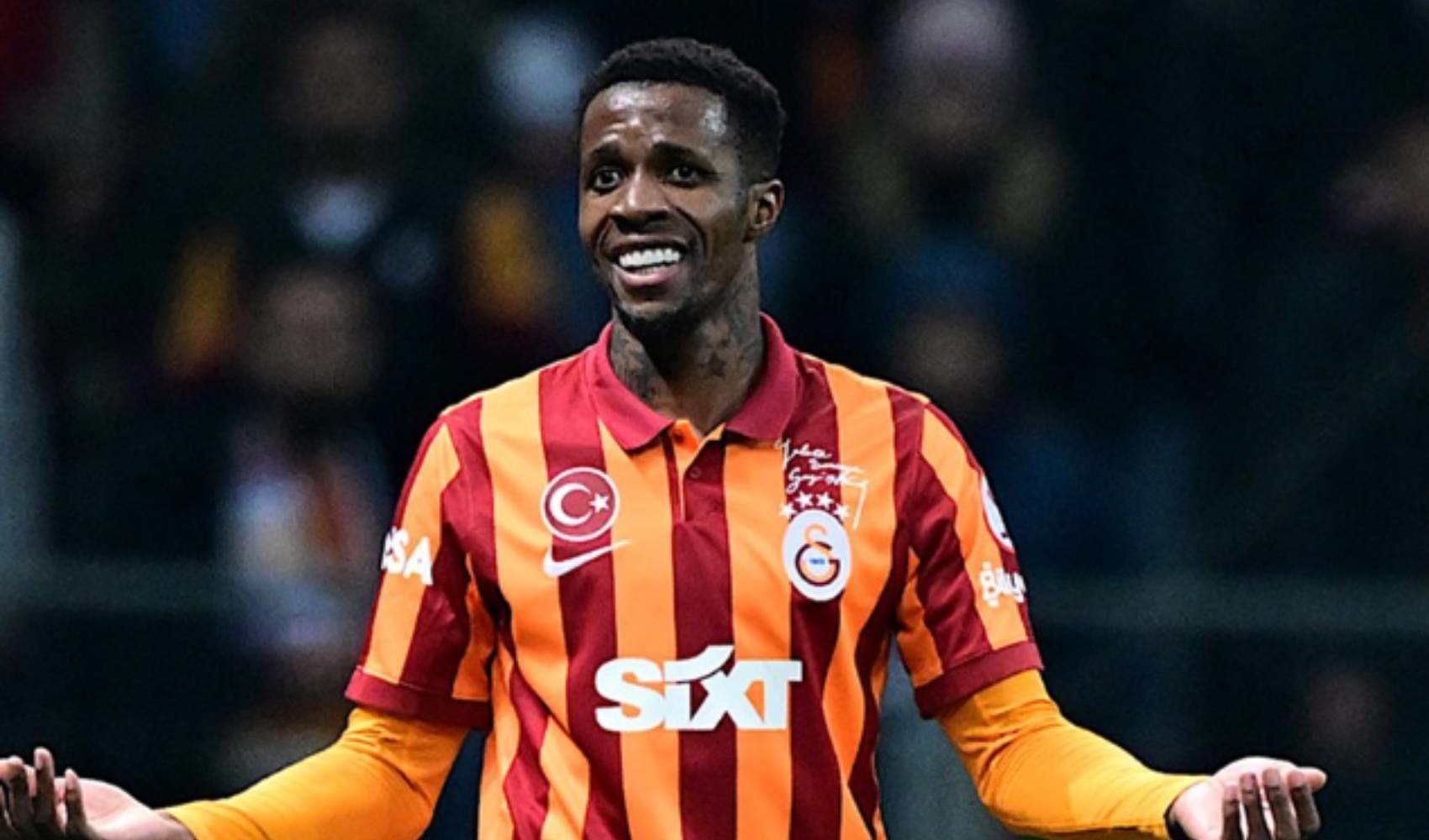 Zaha'dan Galatasaray taraftarını kızdıracak sözler: Yüzüme meşale attılar