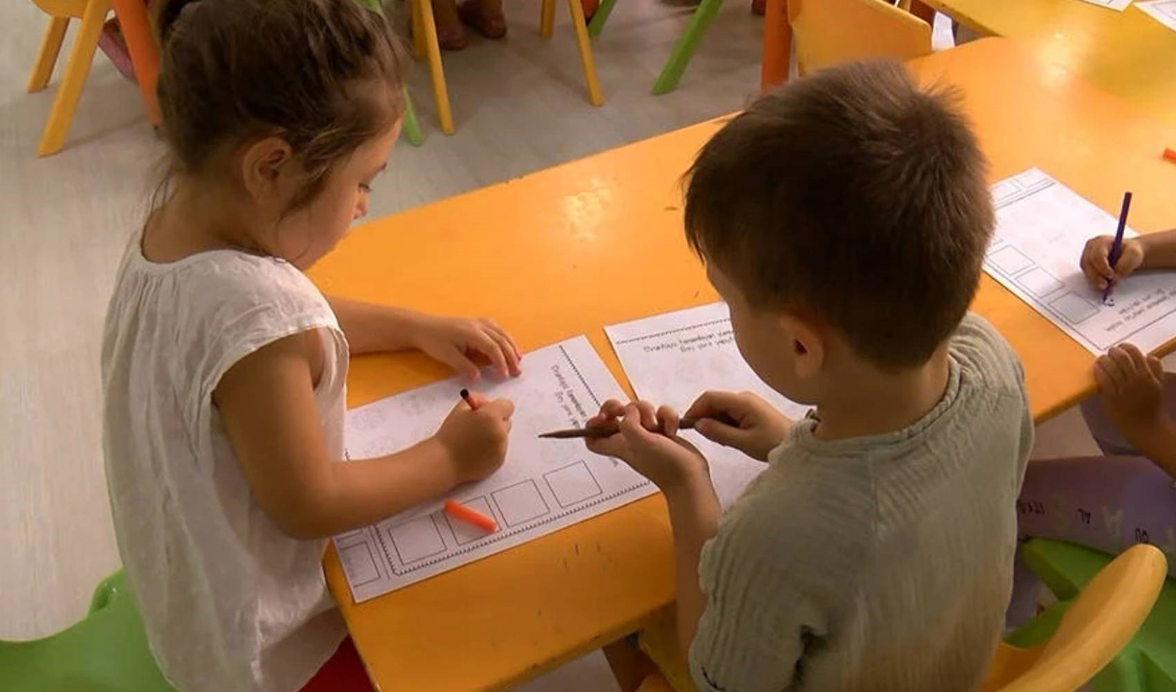 Anaokulu ve bakıcı ücretleri cep yakıyor