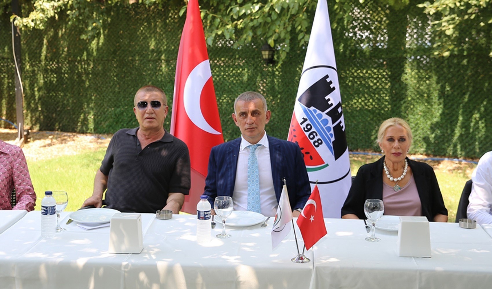 Il presidente della TFF Hacıosmanoğlu parla a Diyarbakır: 