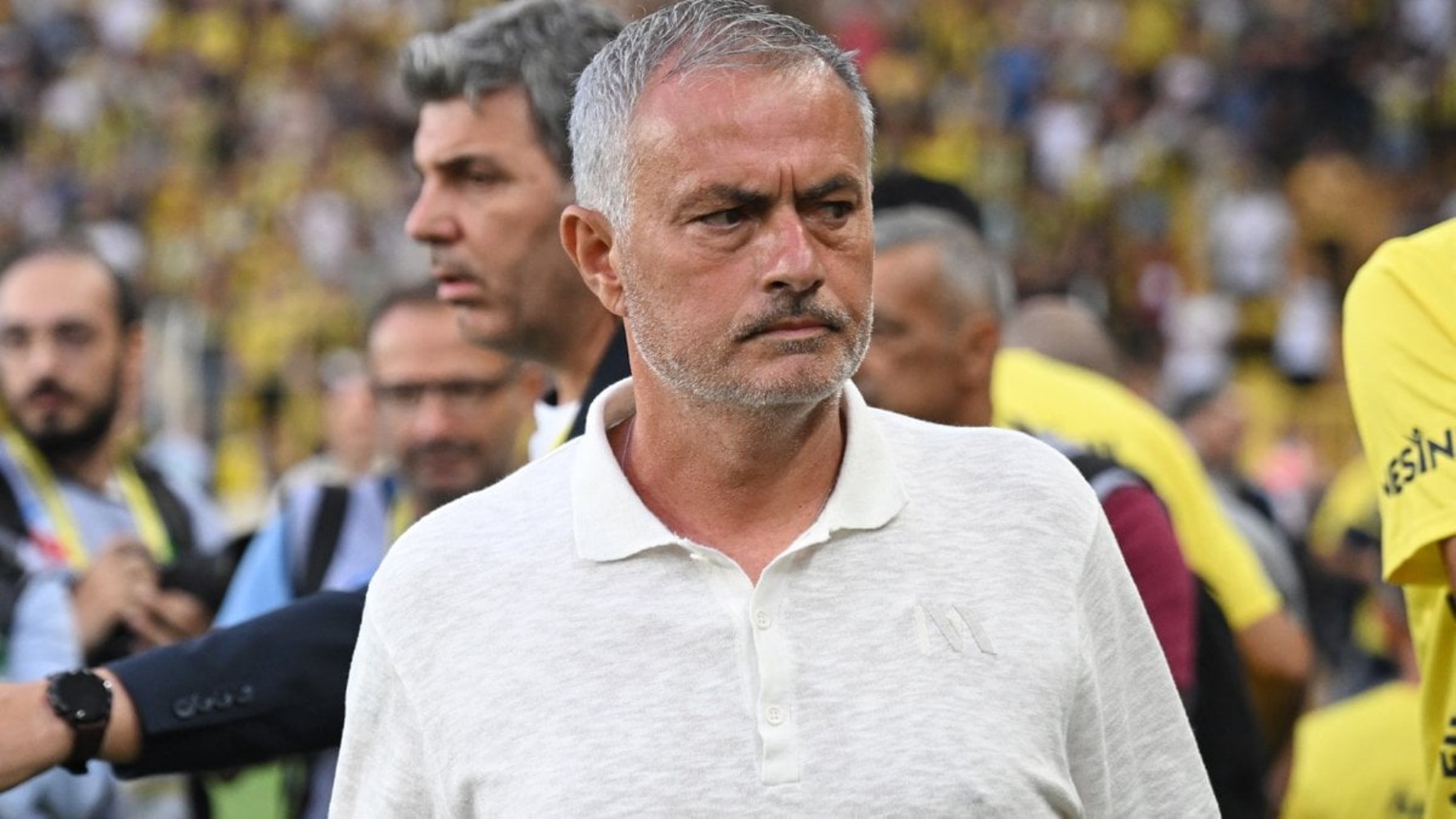 Mourinho 9 futbolcunun biletini kesti: Aralarında yeni transfer de var