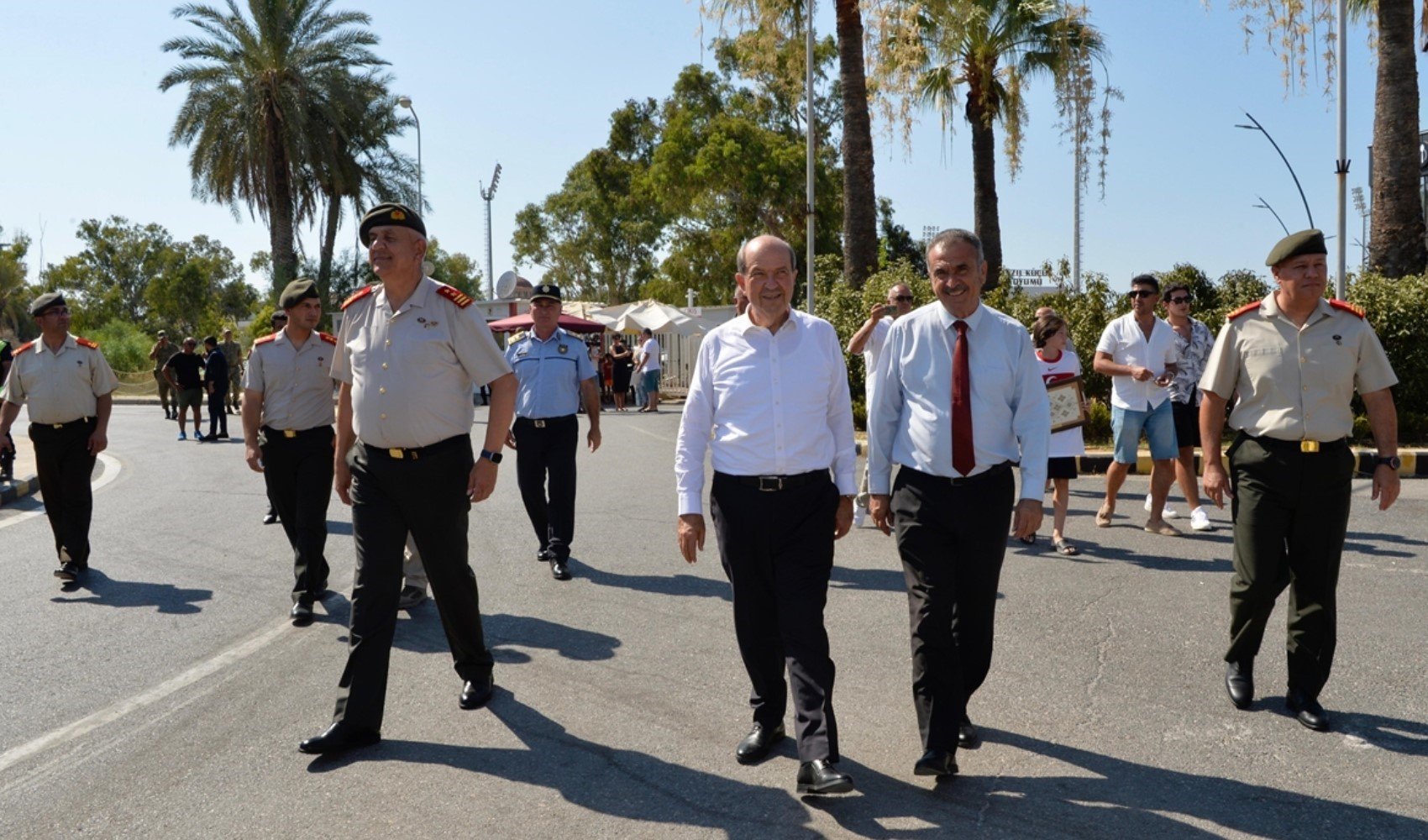 KKTC'de Kapalı Maraş'a ziyaretçi akını