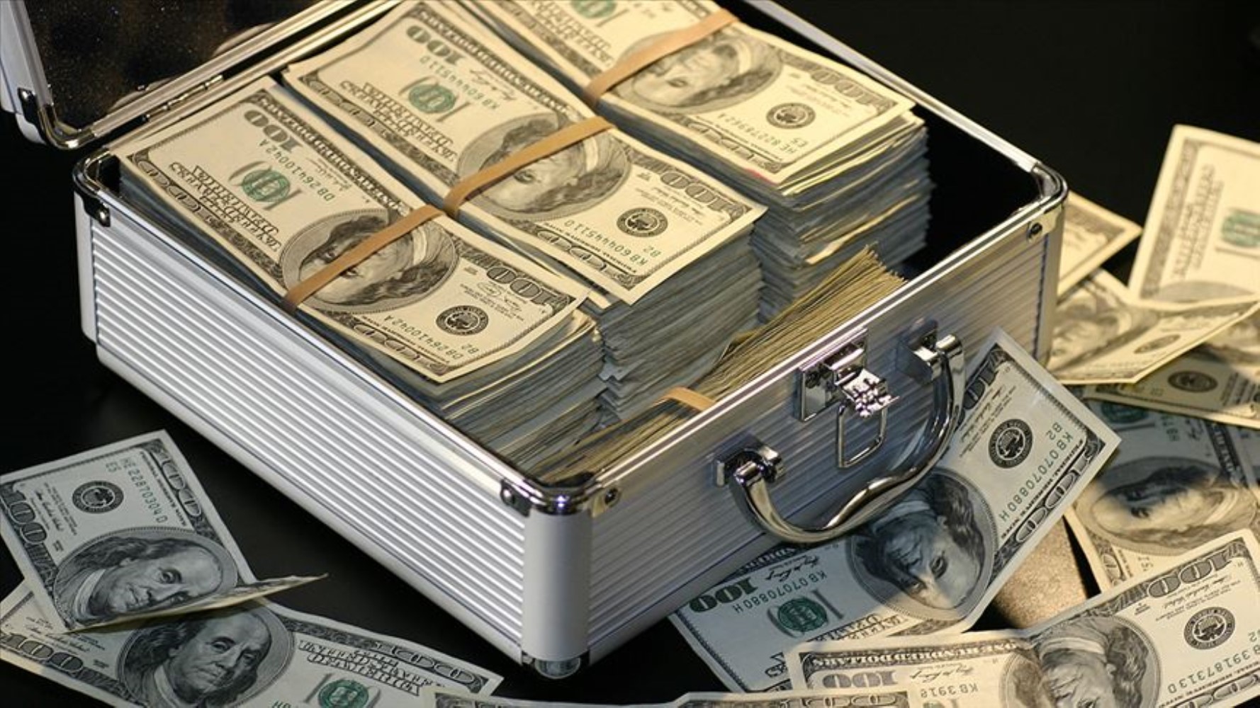 Dünyanın en zenginleri: Serveti 100 milyar doları aşan sadece 15 kişi var