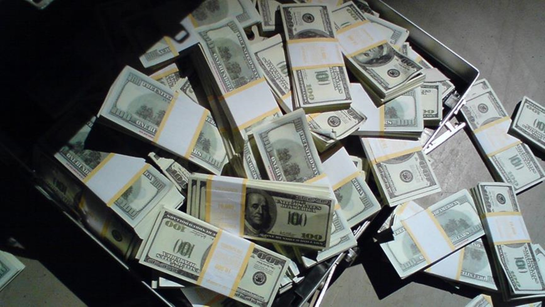 Dünyanın en zenginleri: Serveti 100 milyar doları aşan sadece 15 kişi var
