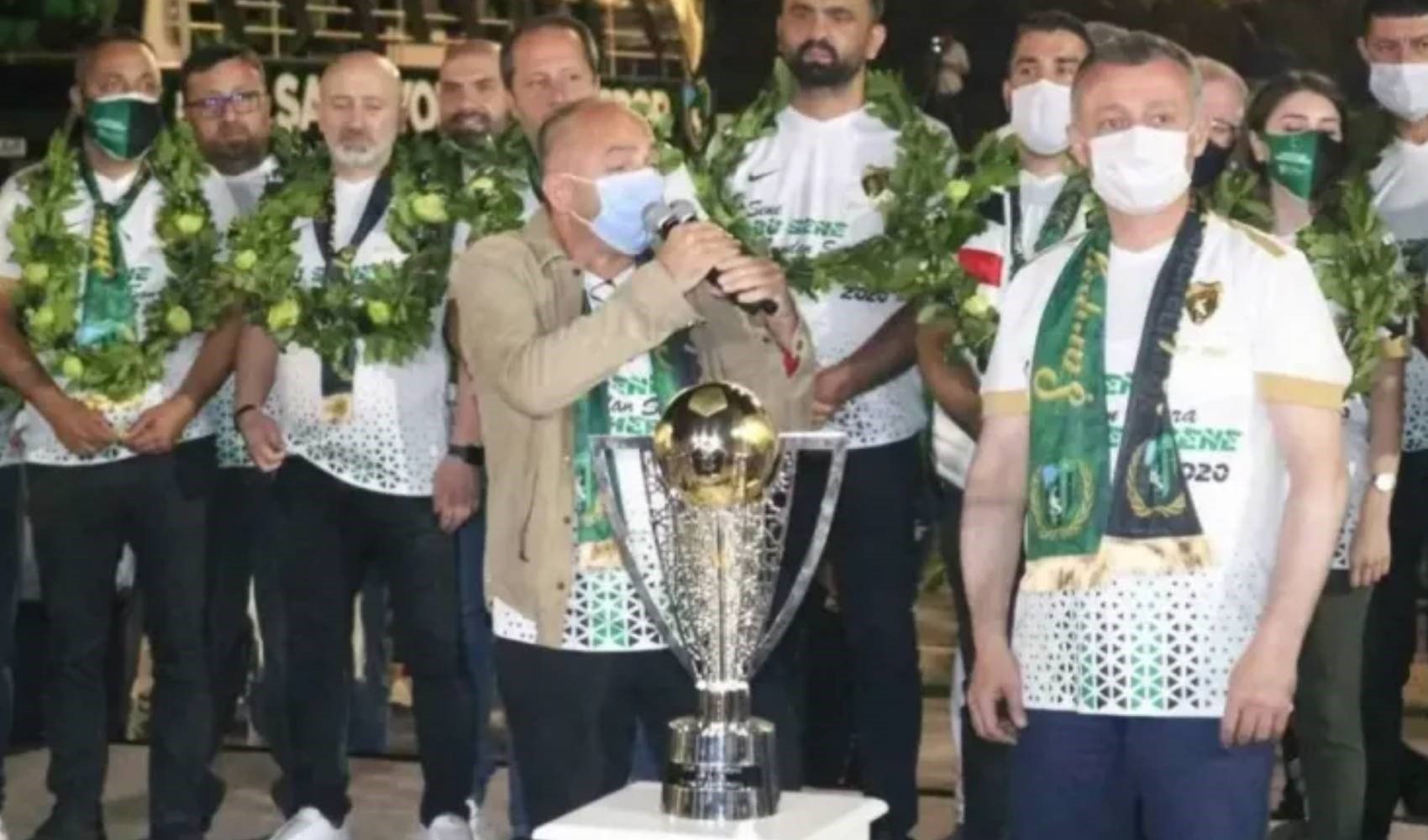 Kocaelispor'un kupası kayboldu: Baştan Recep Durul taraftarlardan yardım istedi