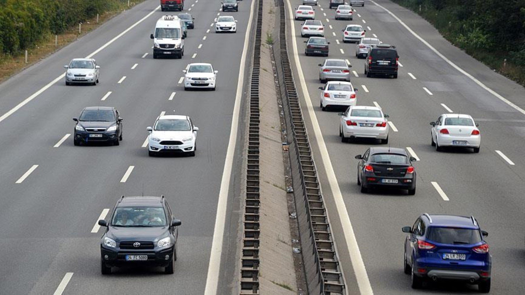 Milyonlarca araç sahibinin dikkatine: Bunu yaptırmayan trafiğe çıkamayacak