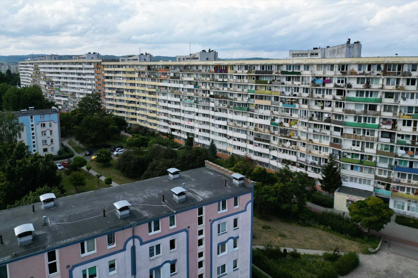 Il secondo edificio residenziale più lungo d'Europa: 800 metri di lunghezza, 6 mila abitanti