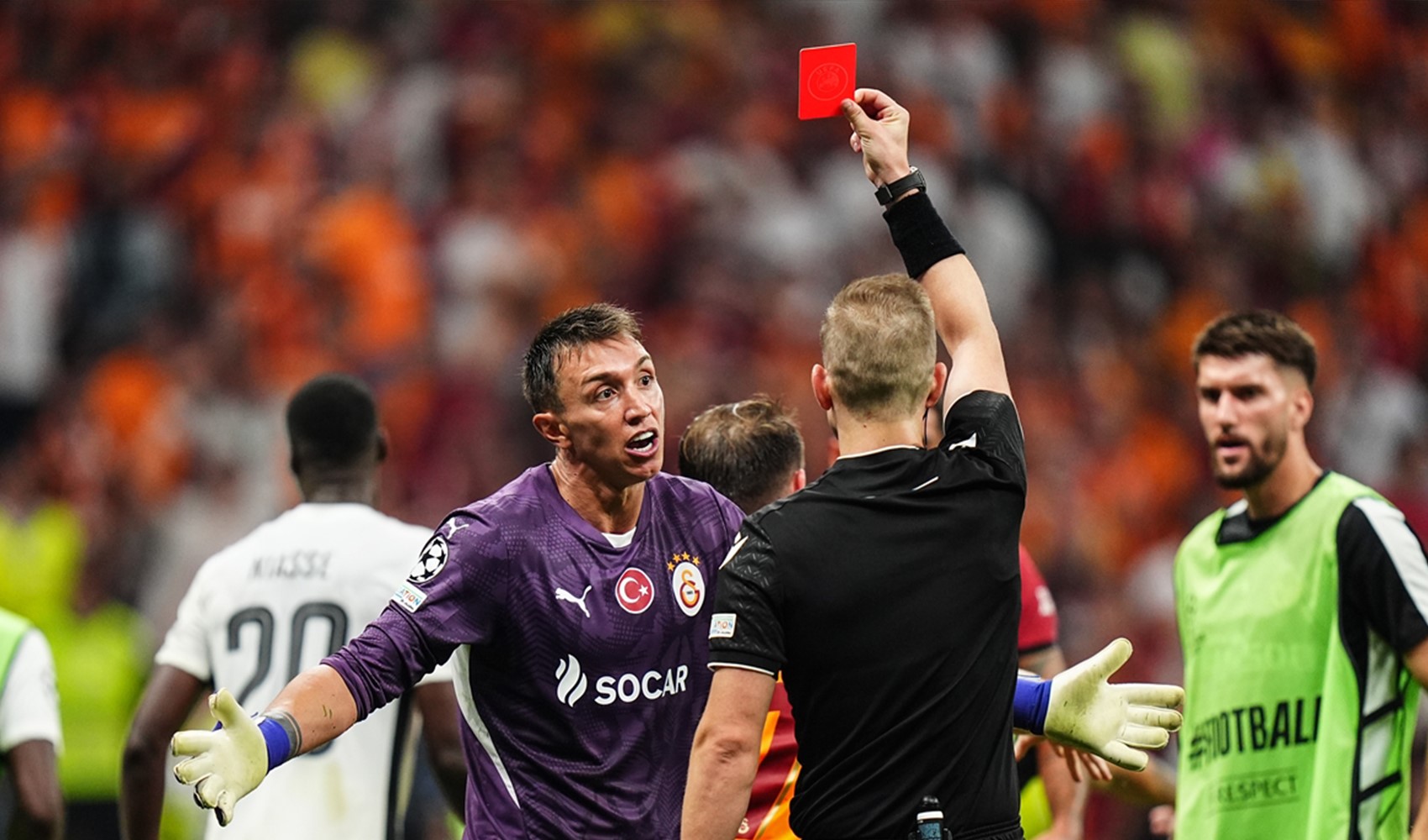 UEFA harekete geçti: Fernando Muslera'ya büyük ceza yolda