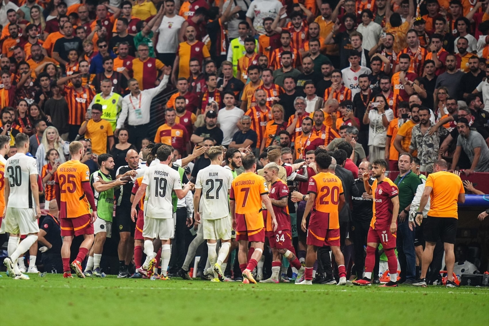 UEFA harekete geçti: Fernando Muslera'ya büyük ceza yolda