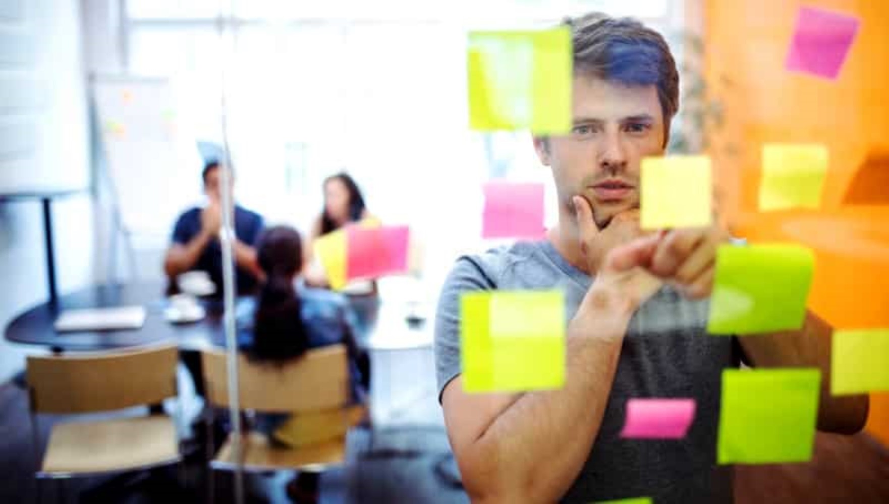Consigli dagli esperti: cosa deve fare la Generazione Z per avere successo nel mondo del lavoro?