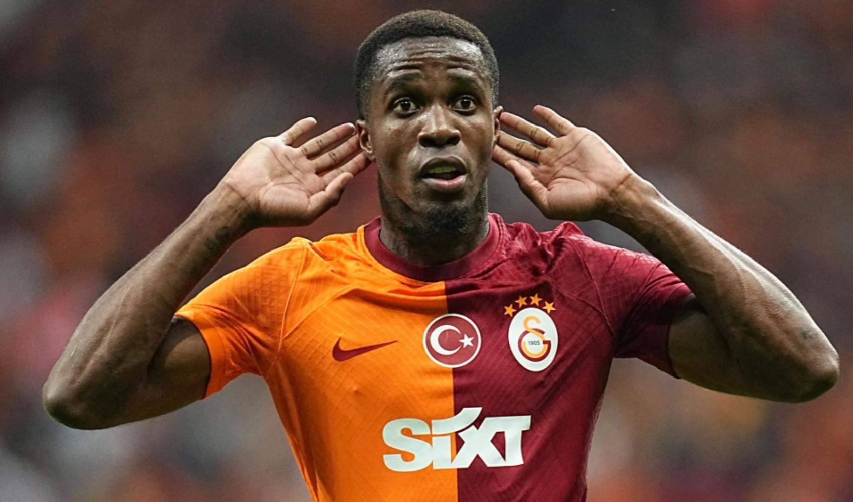 Galatasaray'da hareketli saatler: Zaha'nın yeni durağı belli oldu