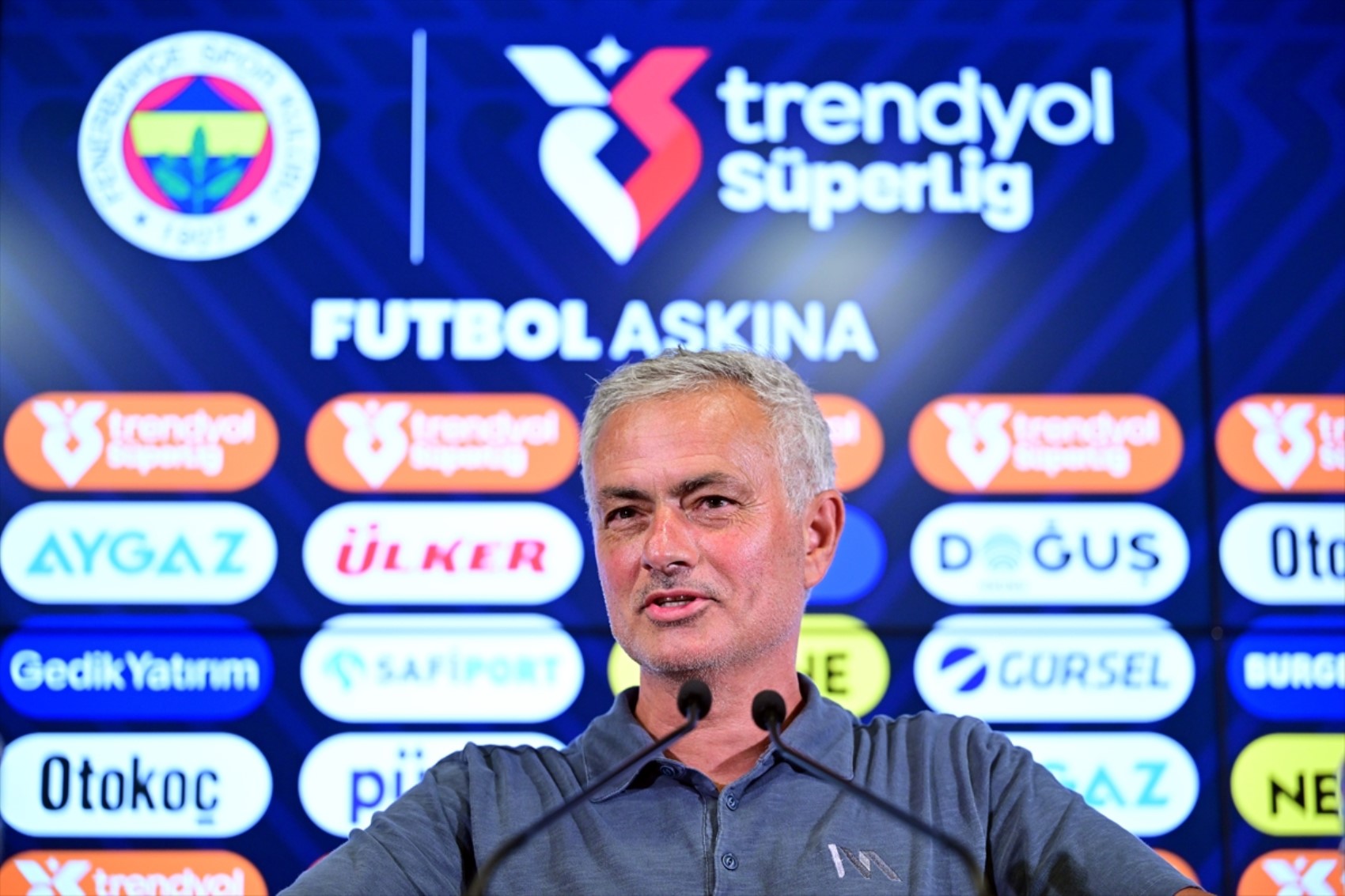 Alanyaspor galibiyeti sonrası Jose Mourinho'dan Galatasaray'a olay gönderme