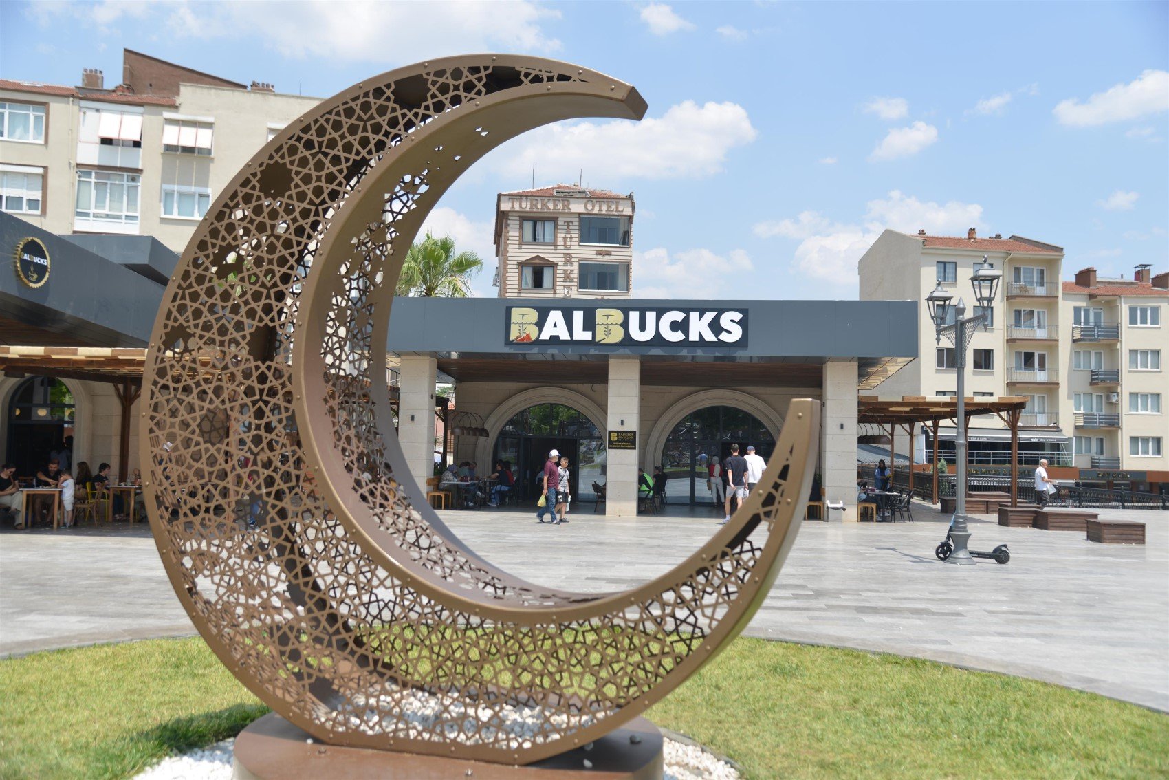 Starbucks açtığı davayı kazandı: Balıkesir'deki o kafenin adı değişiyor