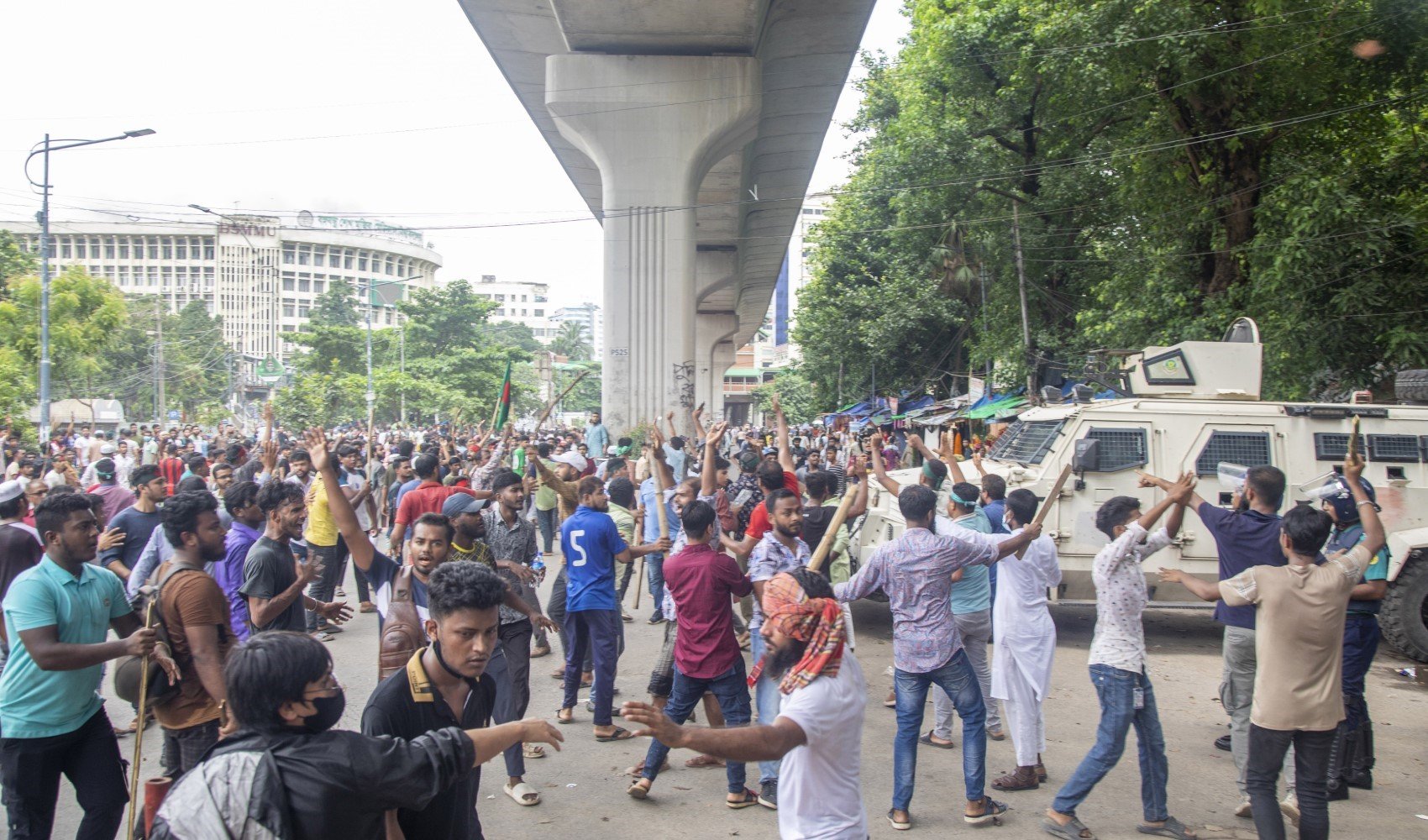 Bangladeş'te hükümet karşıtı protestolar: Can kaybı 99'a yükseldi