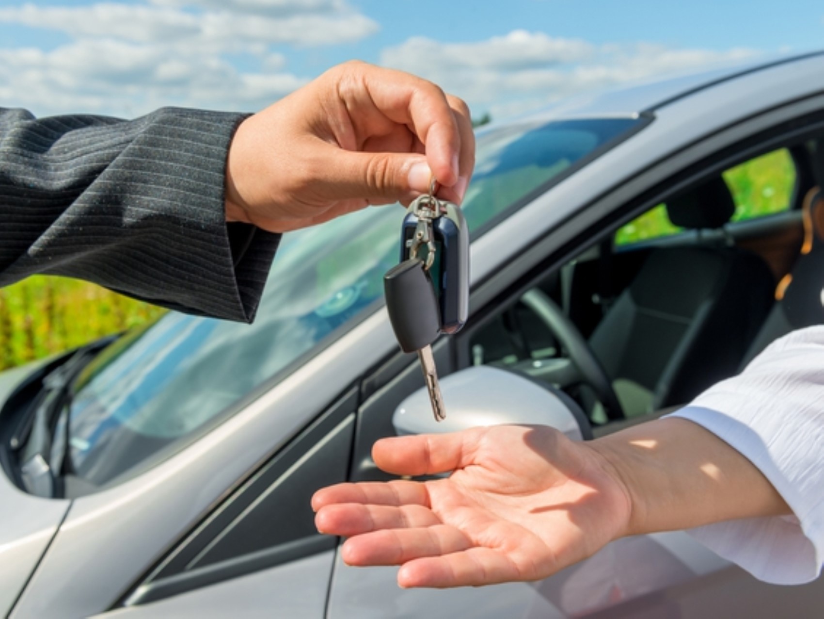 I prezzi delle auto nuove si stabilizzano: svelata l'auto più economica di agosto