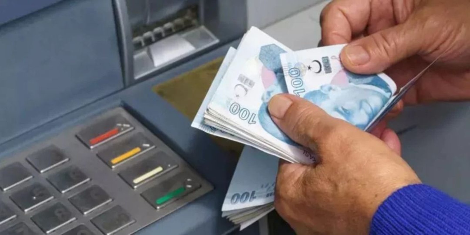 Nuova era per i bancomat: 'Ci saranno solo banconote da 200 TL'