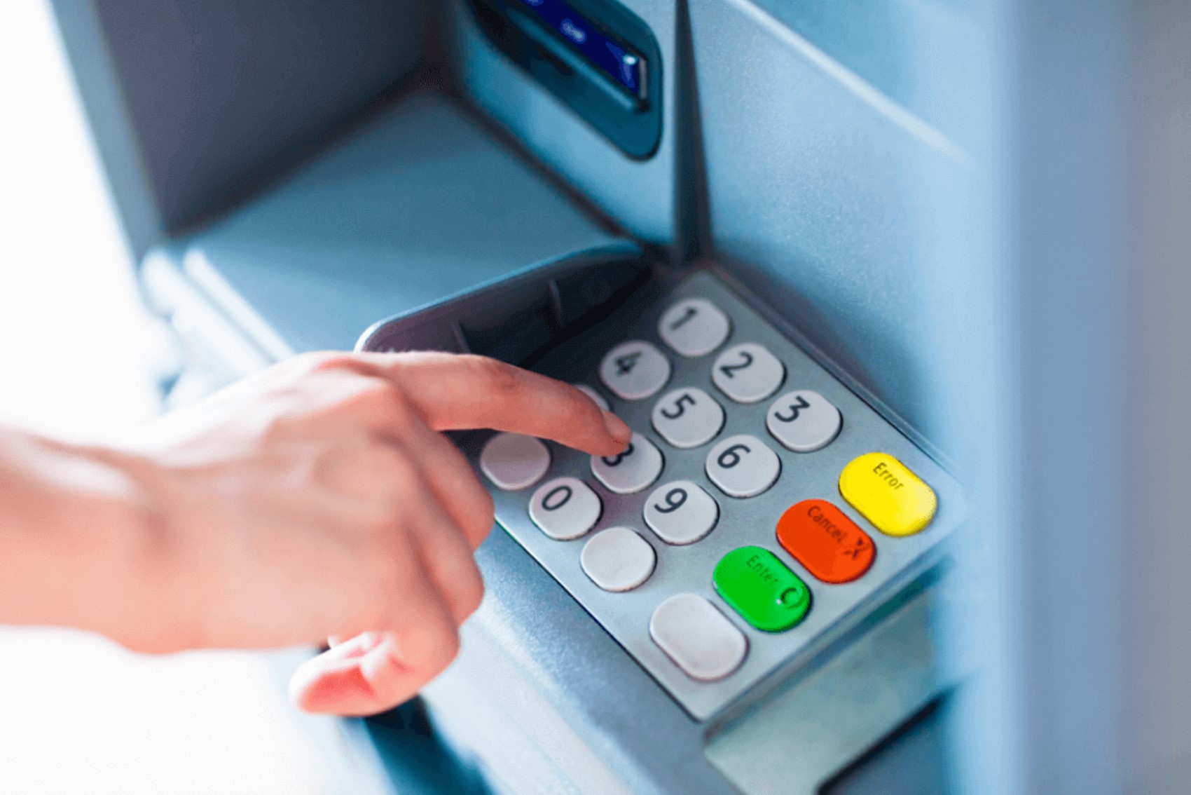 Nuova era per i bancomat: 'Ci saranno solo banconote da 200 TL'