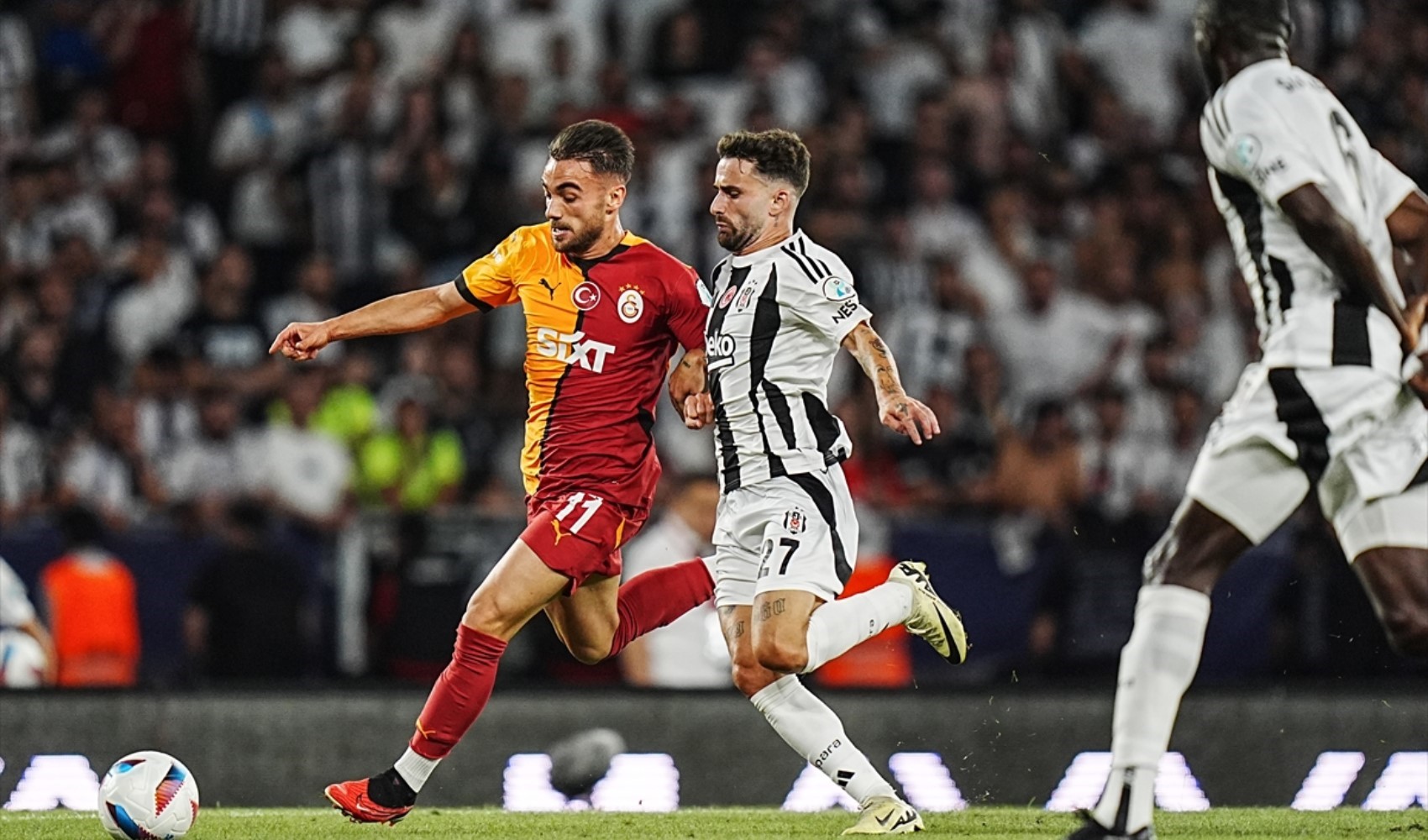 Galatasaray ve Beşiktaş PFDK'ya sevk edildi