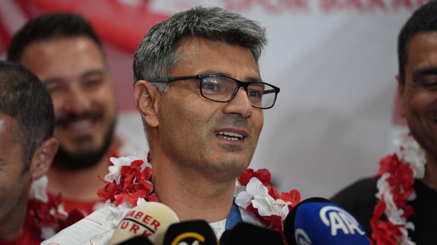 Yusuf Dikeç, al centro dell'attenzione mondiale, rompe il silenzio: Ricevo offerte di lavoro astronomiche