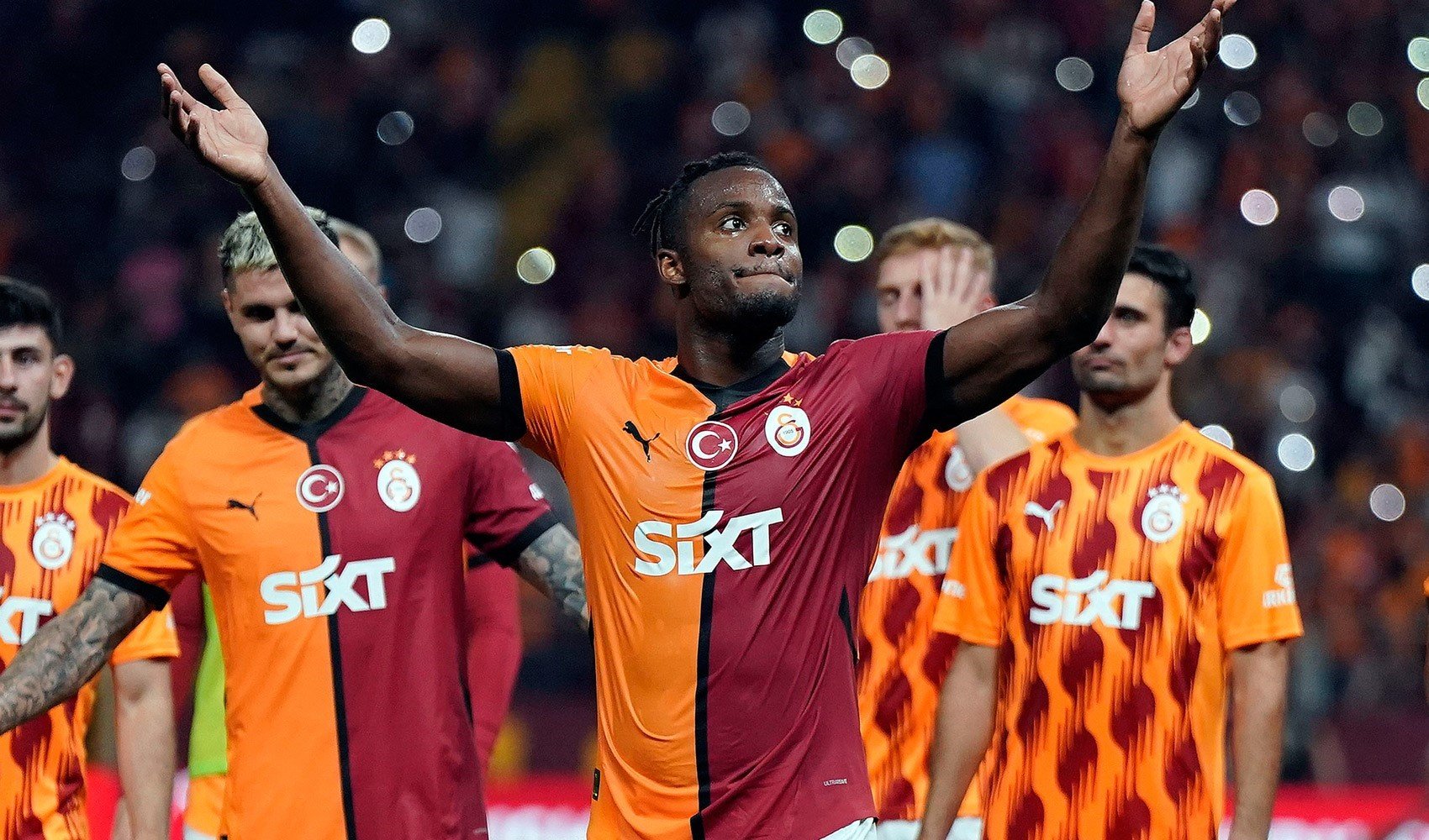 Galatasaray, lige 3 puanla başladı