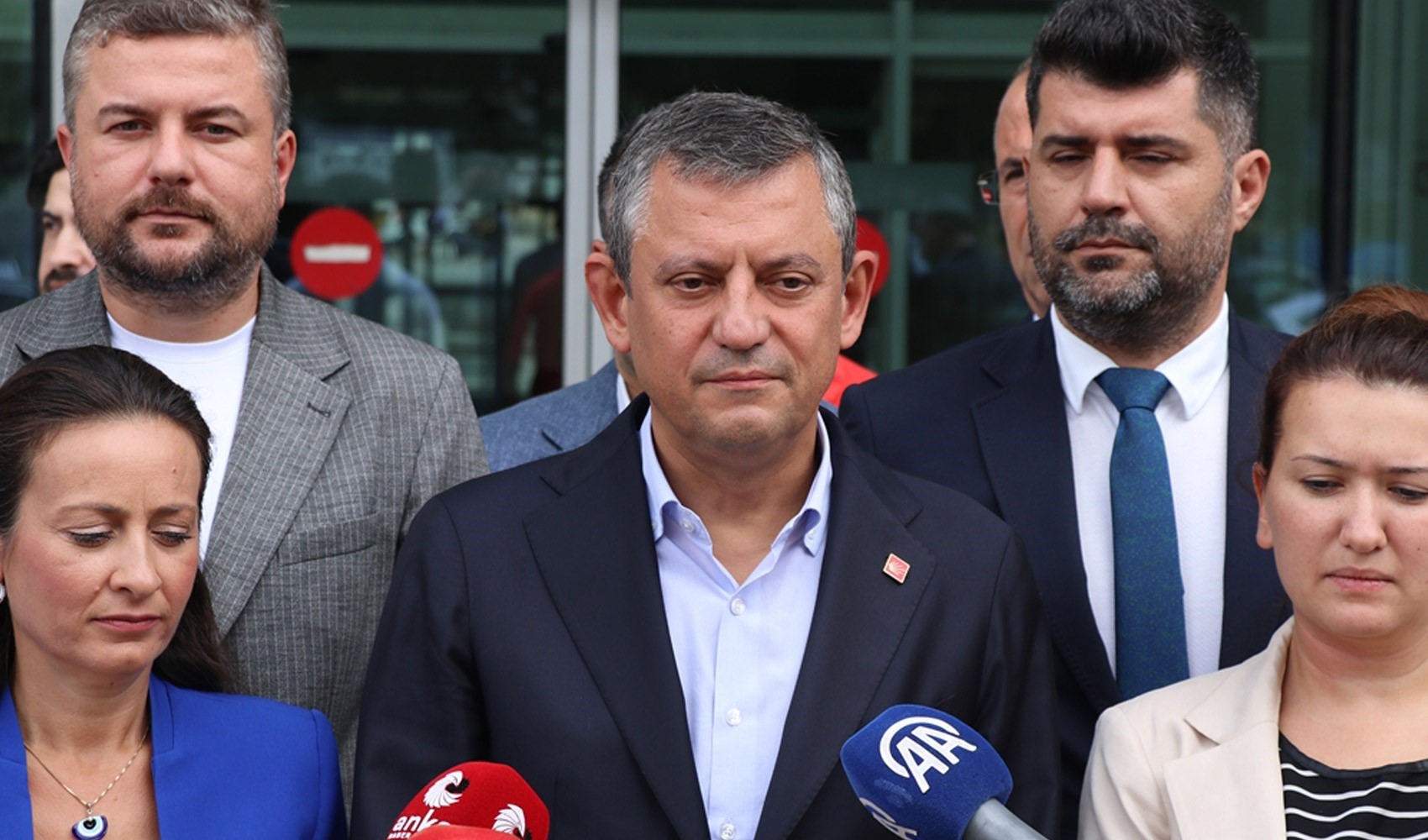 Özgür Özel: Hulusi Akar’ı kazı kazan gibi kazıdık, altından bir siyasal İslamcı çıktı