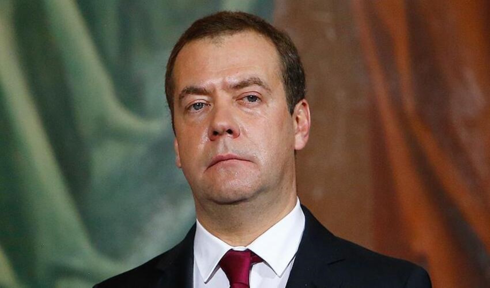 Medvedev İngiltere'yi hedef aldı: Adayı batırmakla tehdit etti