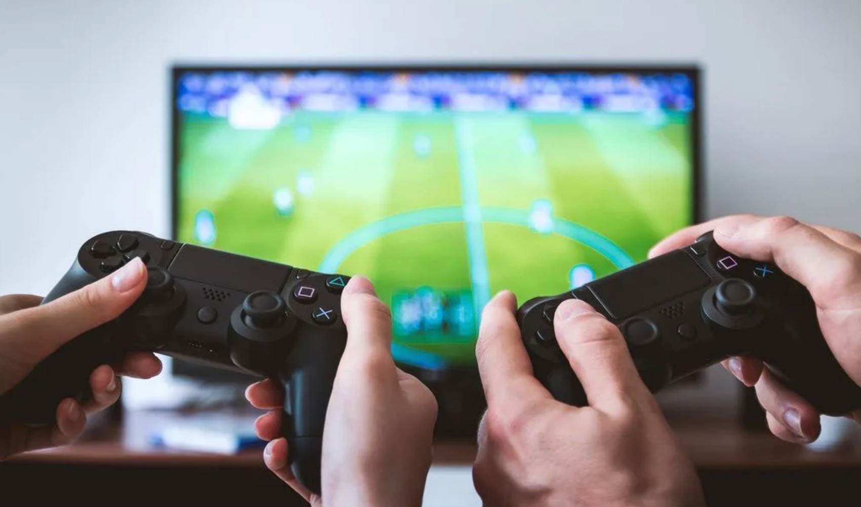 Denuncia dell'organizzazione dei consumatori europea contro i giganti dei videogiochi: criticate le tattiche di spesa