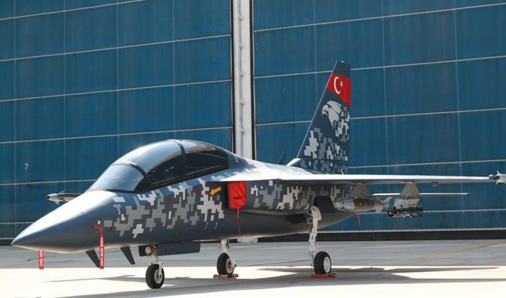 Bloomberg: Türkiye Hürjet'te kullanmak üzere GE motorları için ABD'den onay istiyor