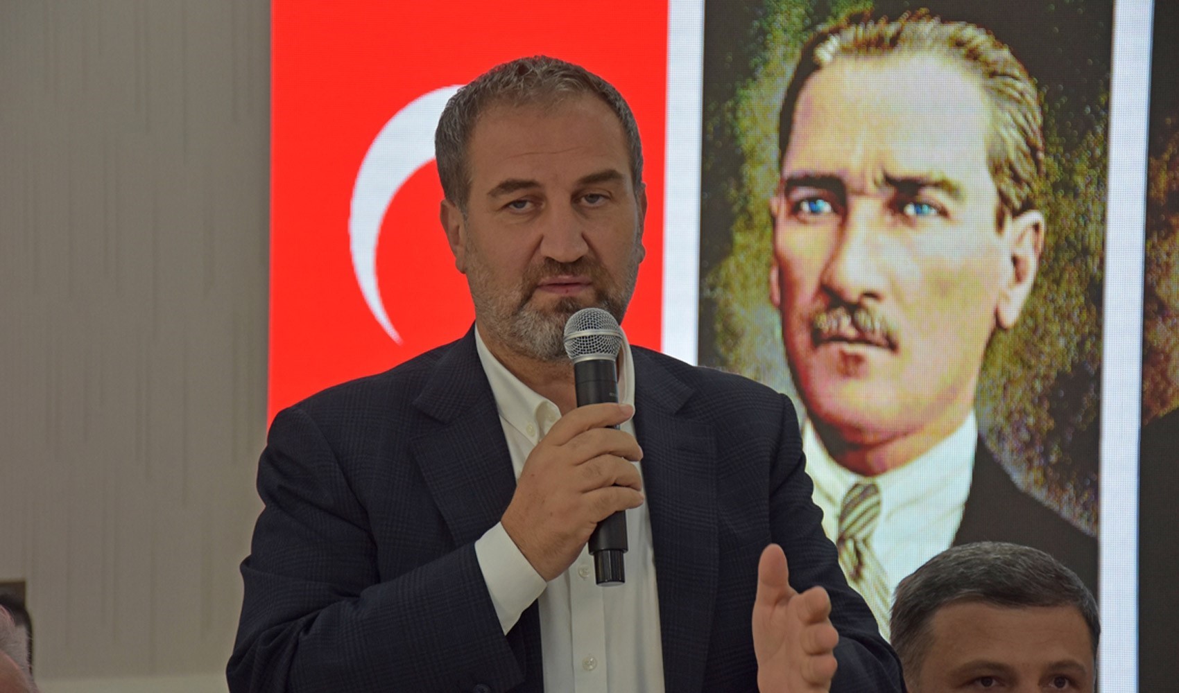 Mustafa Şen: Vatandaş AK Parti'yi bırakmıyor, sonuçlar bende: 'Fiyatlar yüksek ama düşürüyoruz'