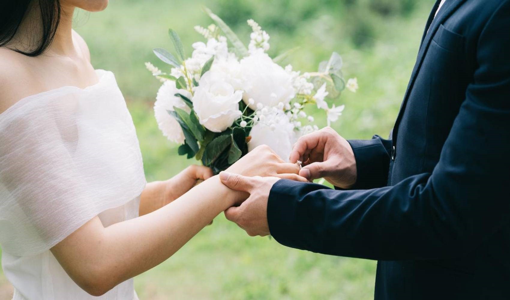 Si spaccia per 'funzionario pubblico', sposa 15 donne e le ricatta con video privati