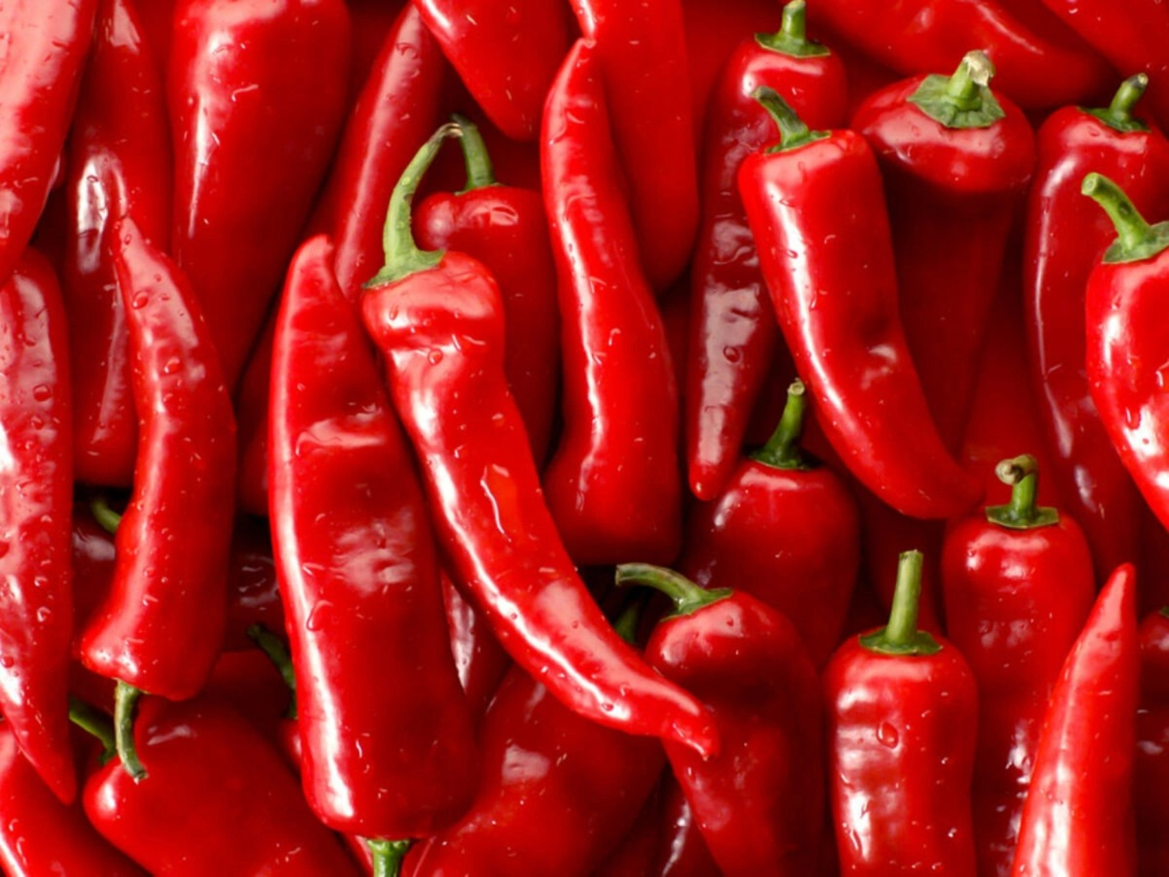 Basta spendere una fortuna in cosmetici: 7 alimenti miracolosi che migliorano la pelle