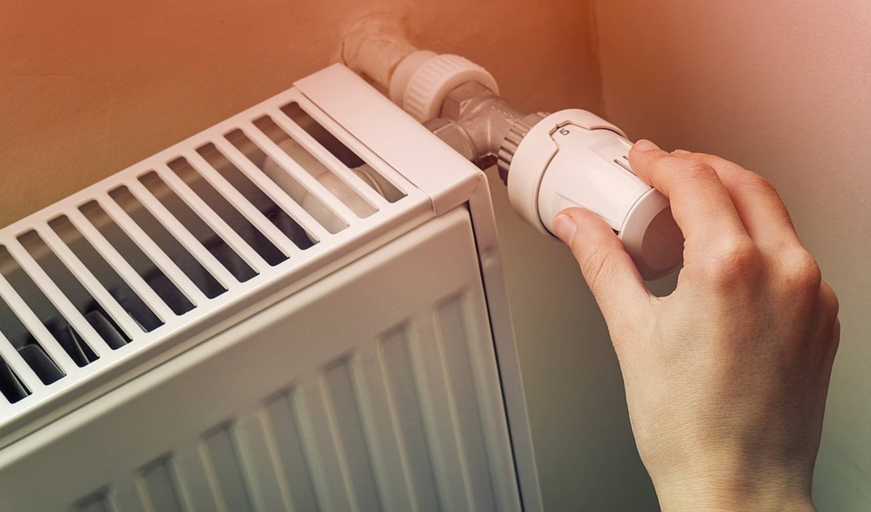 Preparativi per l'inverno: 5 regole per alleggerire la bolletta del gas