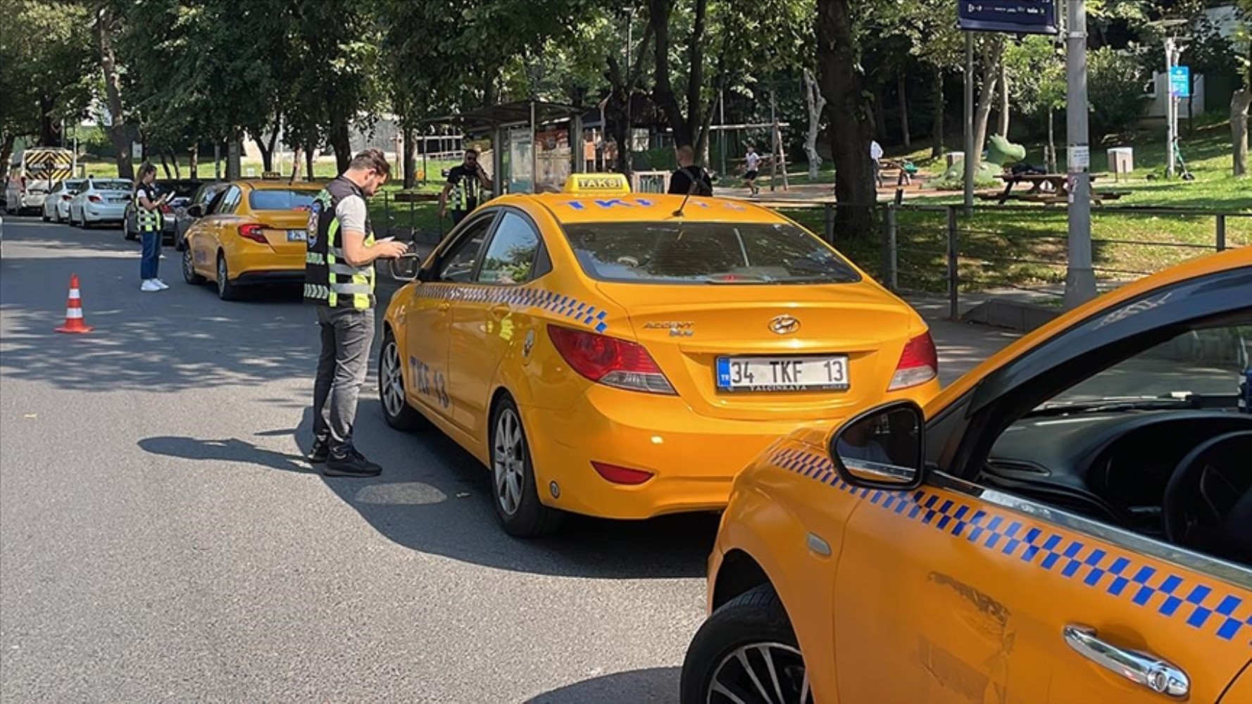 2 bin 500 taksi kararı onaylandı plaka fiyatları çakıldı: İstanbul'da Taksi Plaka Ücretleri Ne Kadar?