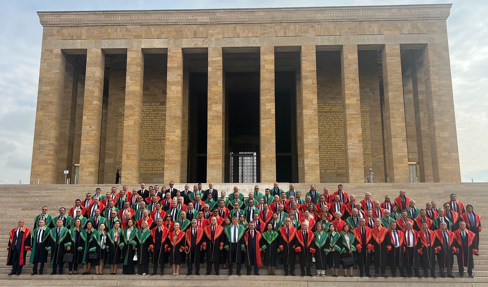 Adli yıl bugün başlıyor: Yargıtay üyeleri Anıtkabir'i ziyaret etti