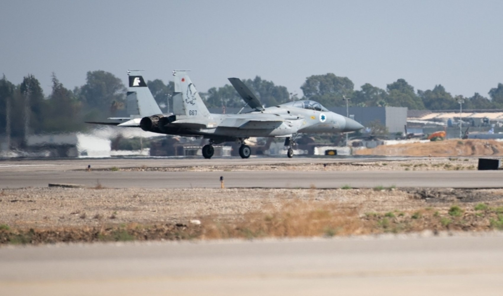 Israele chiude lo spazio aereo settentrionale per 24 ore: attaccherà il Libano?