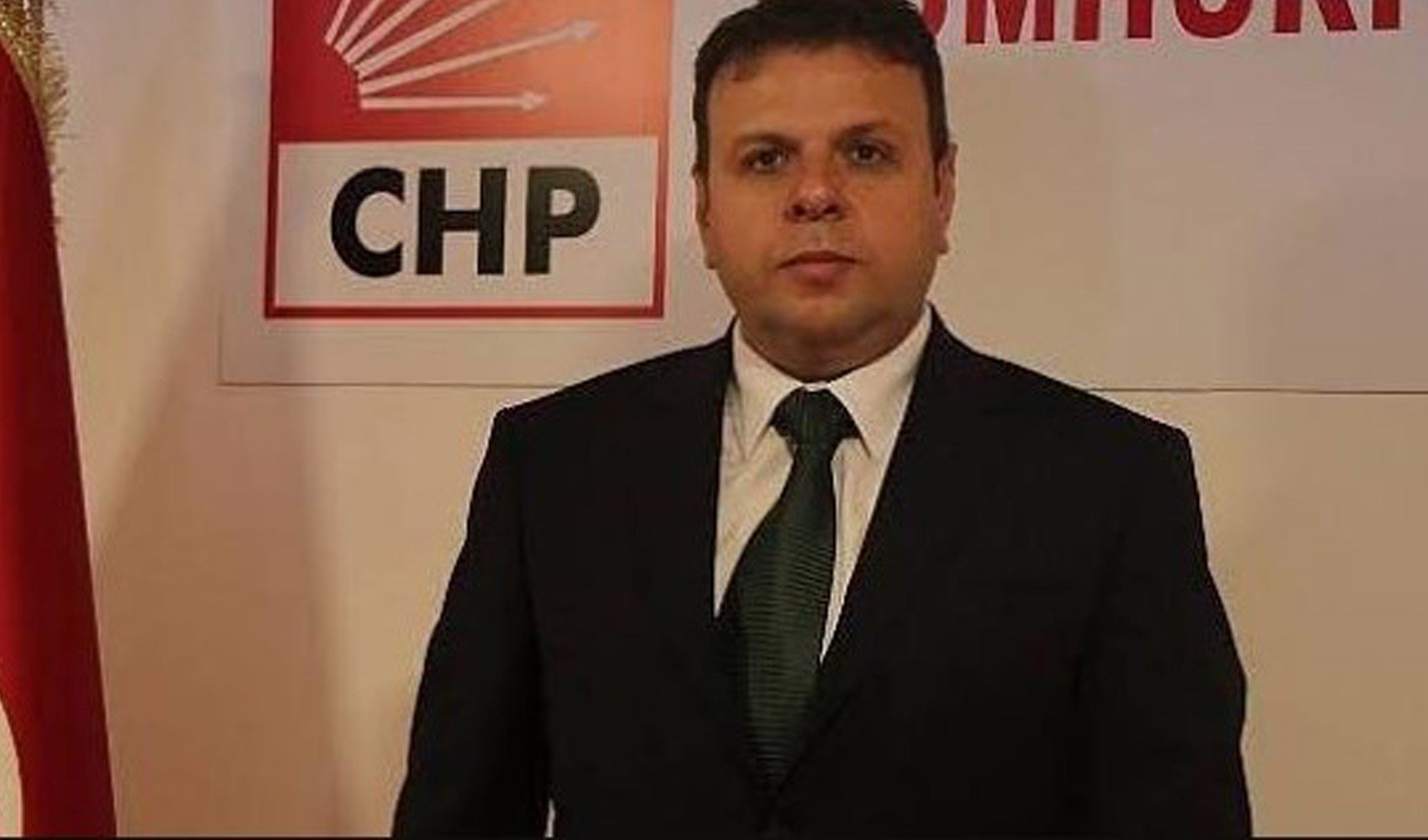 CHP'li vekilin aracında kaçak elektronik sigara ele geçirildi