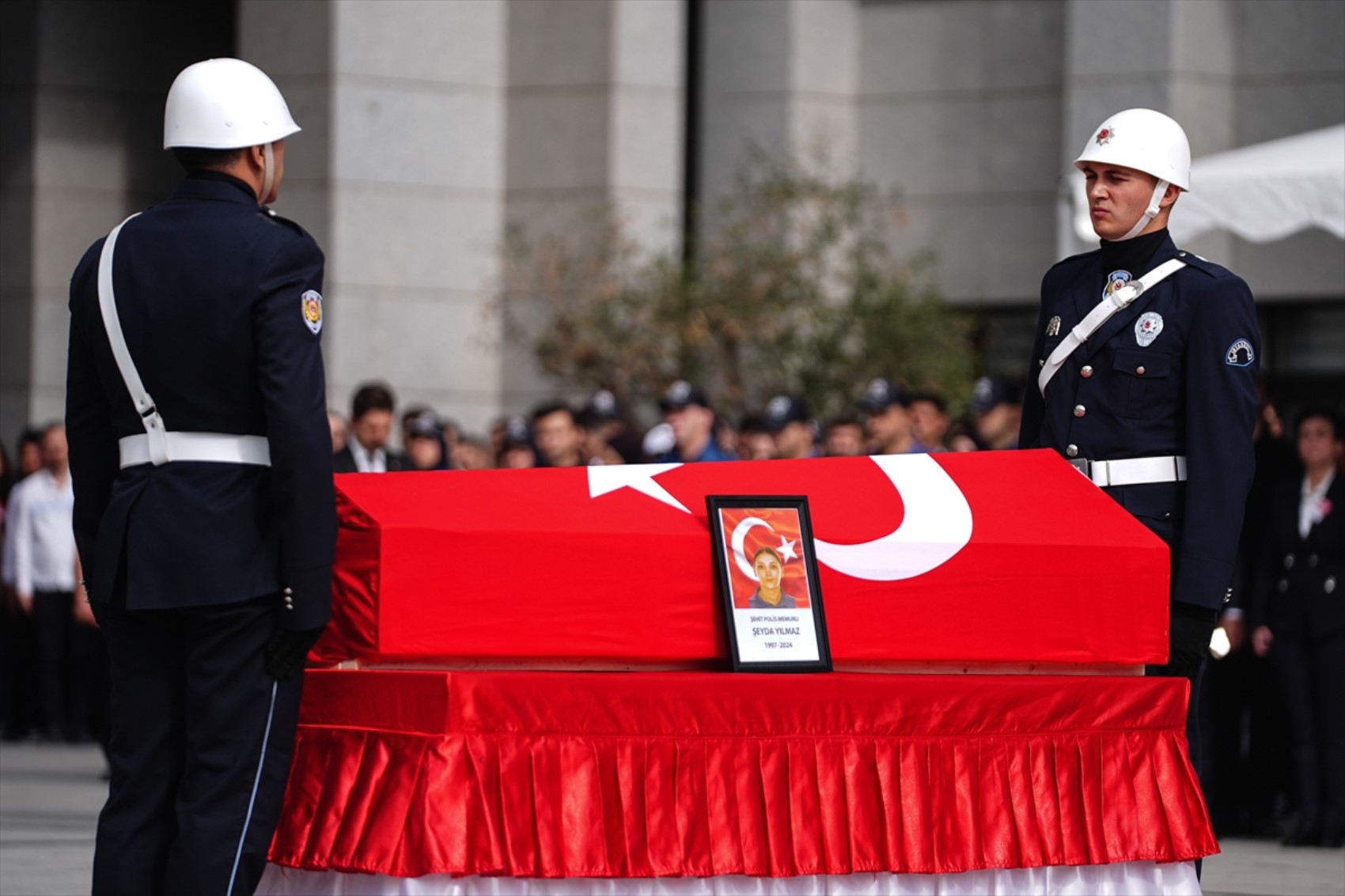 Ümraniye'de şehit olan polis memuru için cenaze töreni düzenlendi